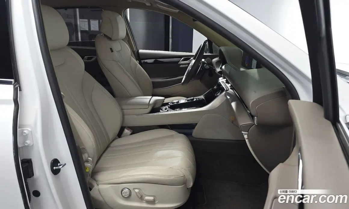 Genesis GV80 2023 2.5 автомат (гидро), фото 16