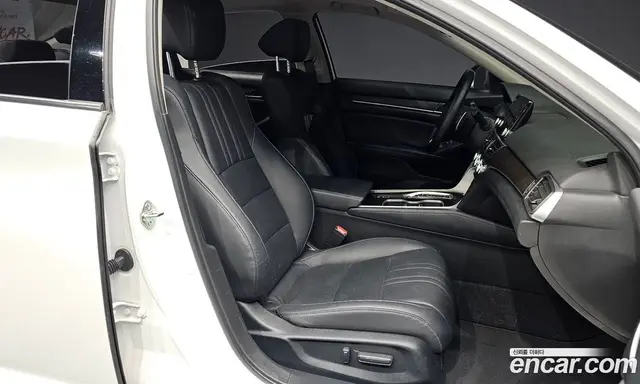 Honda Accord 2018 2.0 автомат (гидро), миниатюра 11