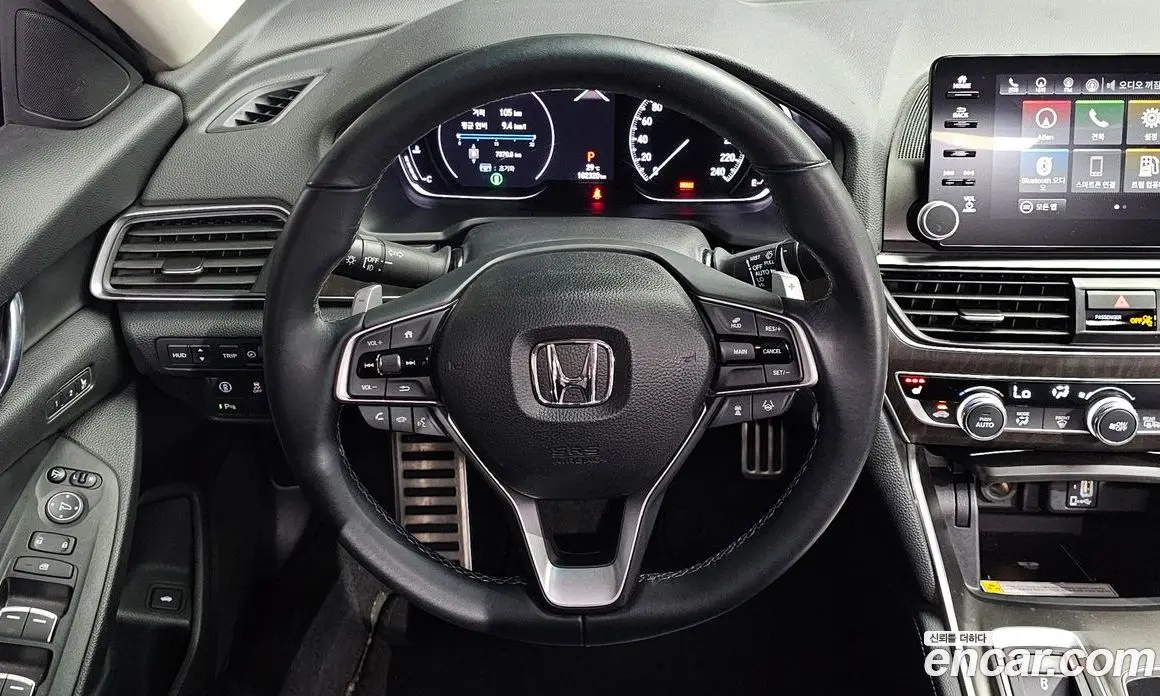 Honda Accord 2018 2.0 автомат (гидро), фото 14