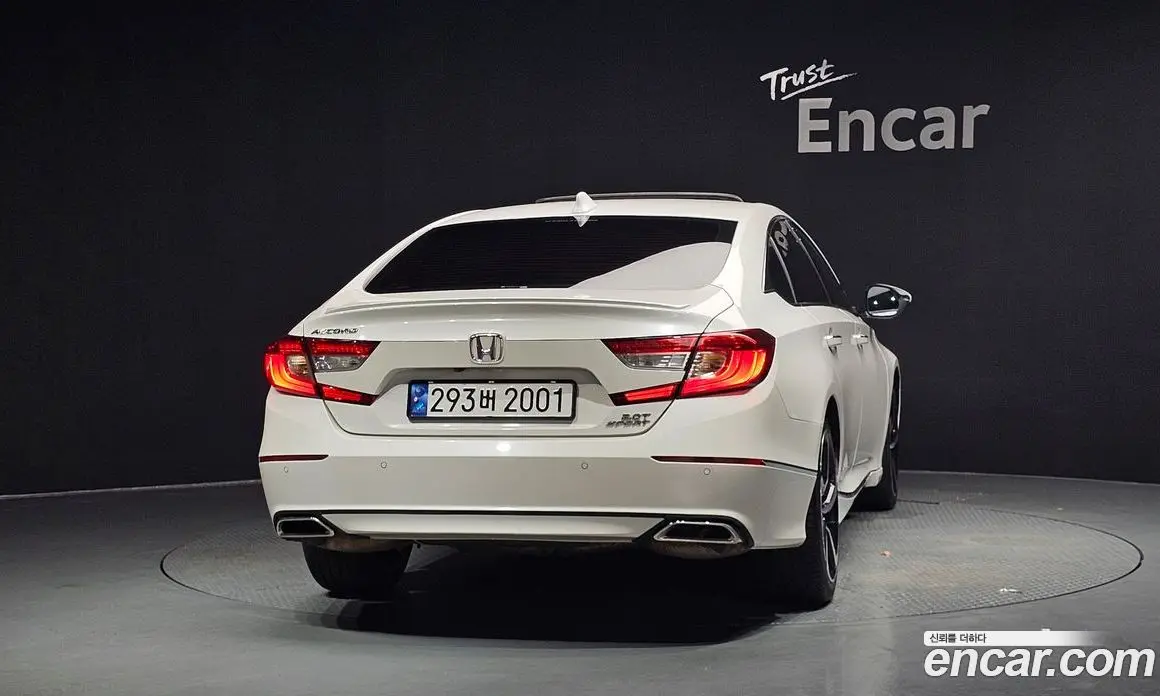 Honda Accord 2018 2.0 автомат (гидро), фото 4