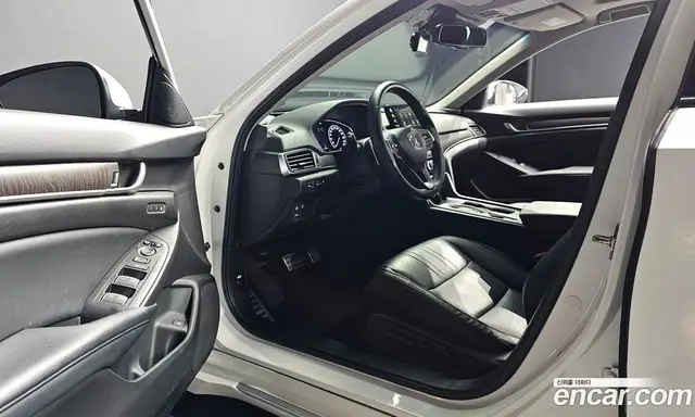 Honda Accord 2018 2.0 автомат (гидро), миниатюра 10