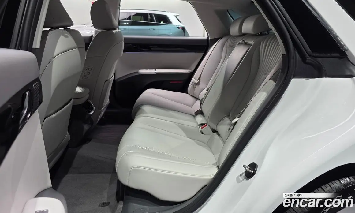 Hyundai Grandeur 2023 1.6 автомат (гидро), фото 17 Hyundai Grandeur 2023 1.6 автомат (гидро), фото 17