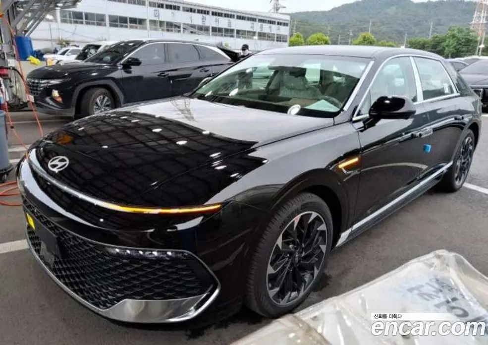Hyundai Grandeur 2026 2.5 автомат (гидро), фото 1 Hyundai Grandeur 2026 2.5 автомат (гидро), фото 1