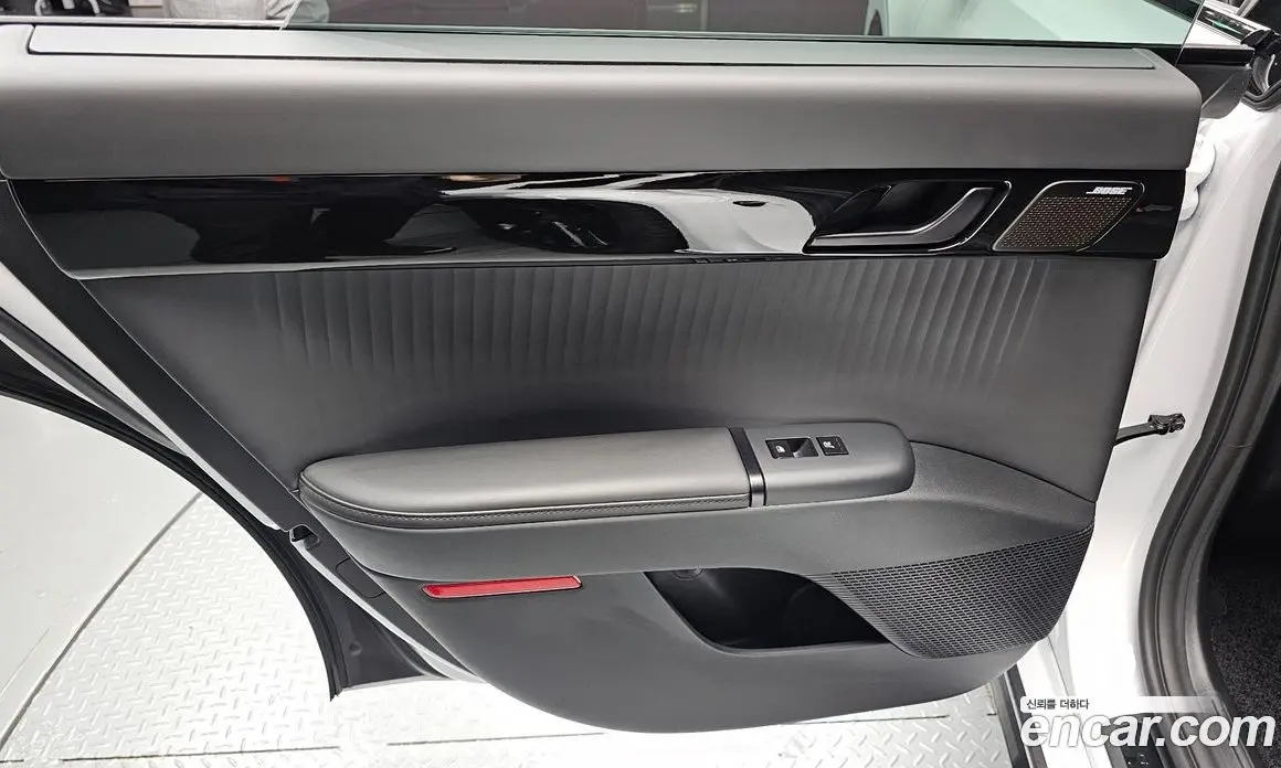 Hyundai Grandeur 2026 1.6 автомат (гидро), фото 15 Hyundai Grandeur 2026 1.6 автомат (гидро), фото 15