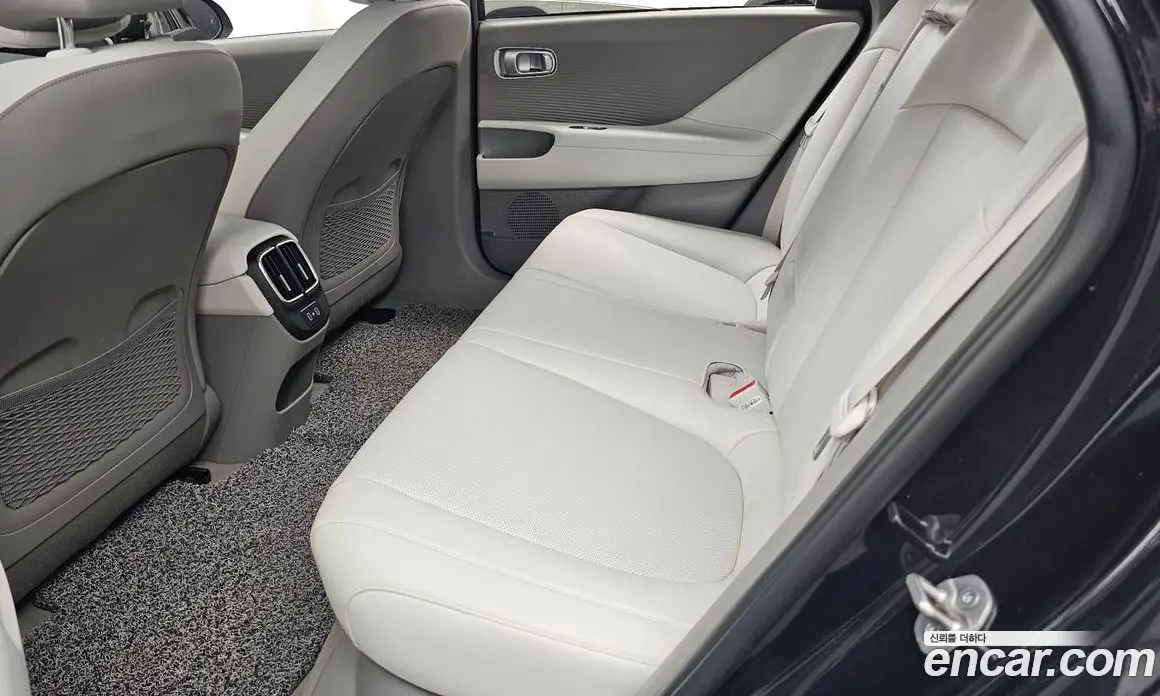 Hyundai Ioniq 6 2023 0.1 автомат (гидро), фото 16 Hyundai Ioniq 6 2023 0.1 автомат (гидро), фото 16