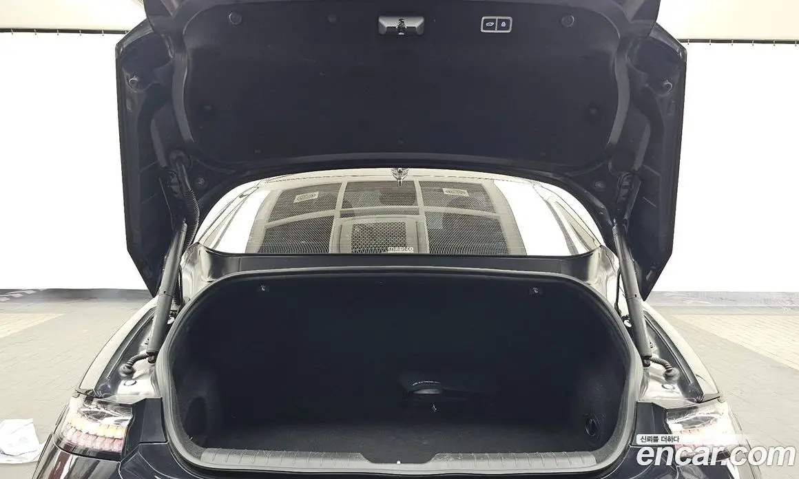 Hyundai Ioniq 6 2023 0.1 автомат (гидро), фото 26 Hyundai Ioniq 6 2023 0.1 автомат (гидро), фото 26