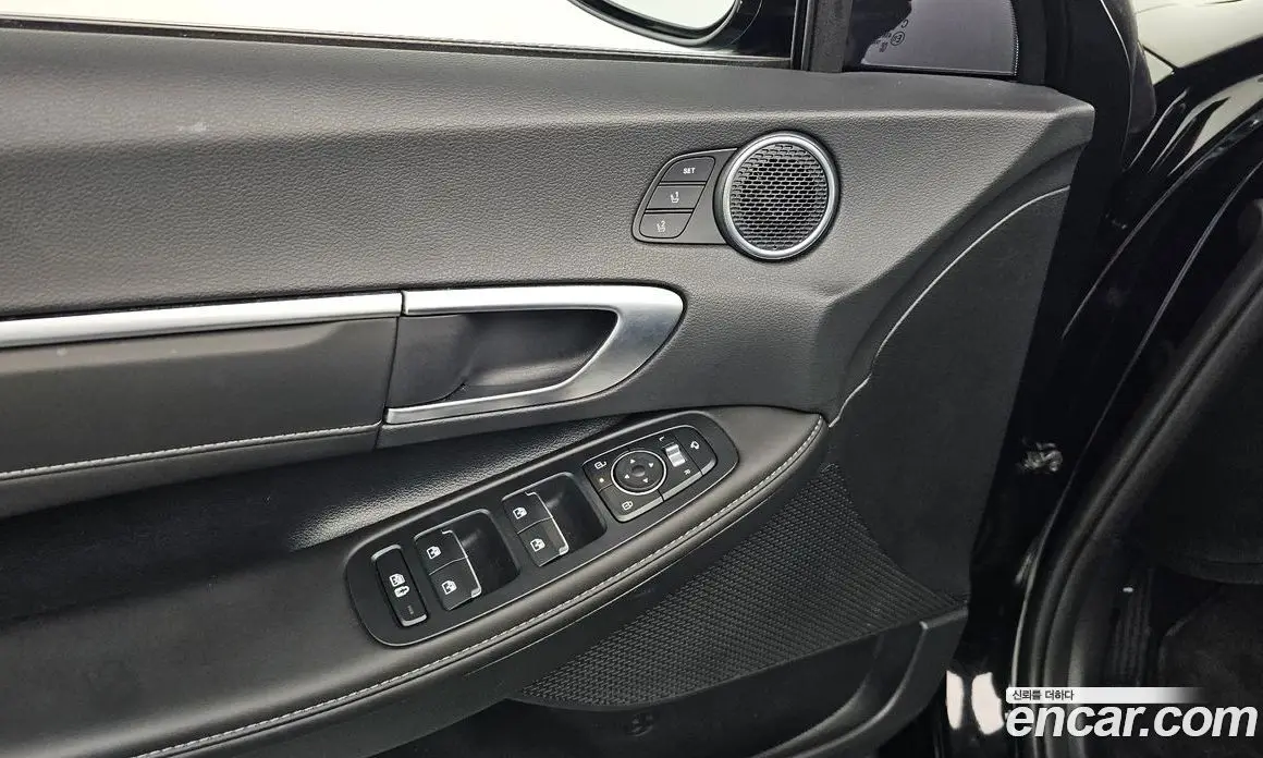 Hyundai Sonata 2024 2.0 автомат (гидро), фото 17