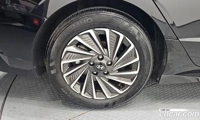 Hyundai Sonata 2024 2.0 автомат (гидро), миниатюра 5