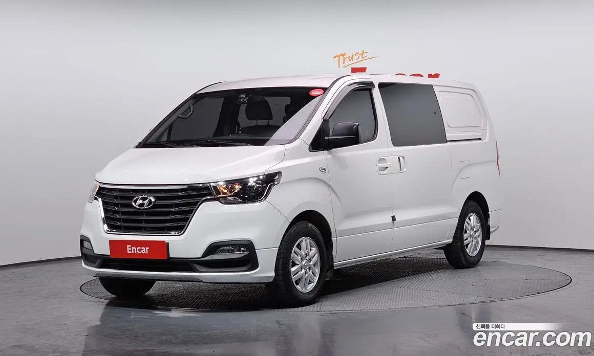Hyundai Starex 2019 2.5 автомат (гидро), фото 1 Hyundai Starex 2019 2.5 автомат (гидро), фото 1
