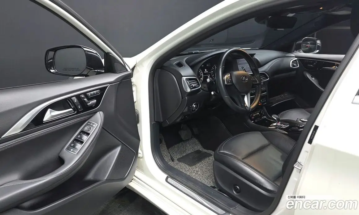 Infiniti Q30 2019 2.0 автомат (гидро), фото 13