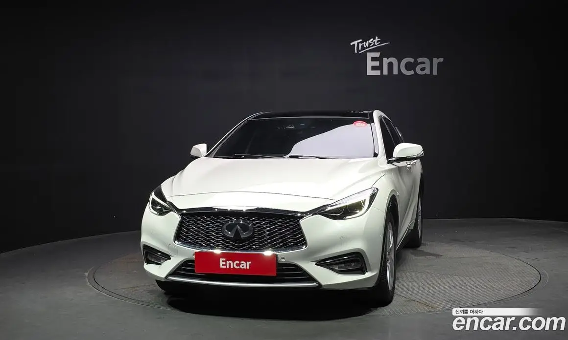 Infiniti Q30 2019 2.0 автомат (гидро), фото 3