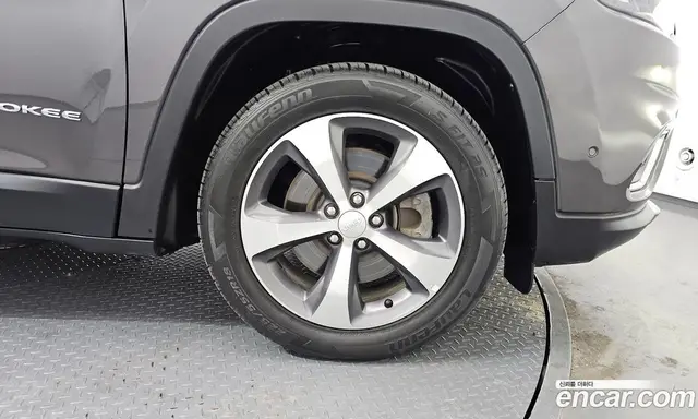 Jeep Cherokee 2021 2.4 автомат (гидро), миниатюра 5 Jeep Cherokee 2021 2.4 автомат (гидро), миниатюра 5