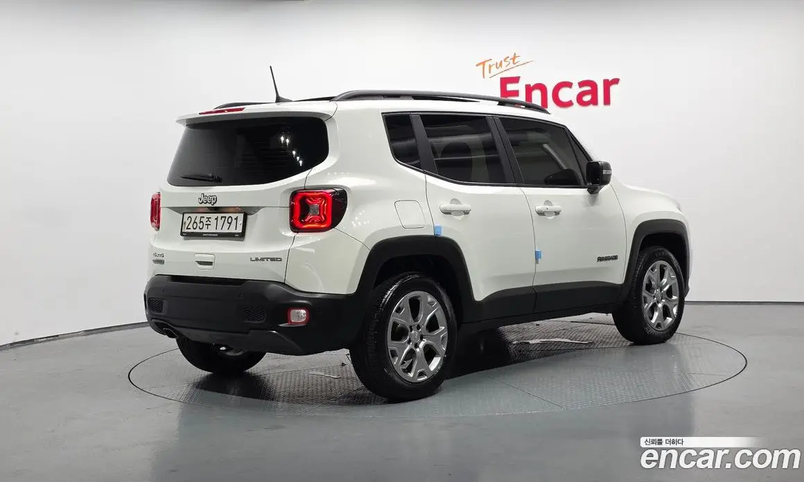 Jeep Renegade 2019 2.0 автомат (гидро), фото 2 Jeep Renegade 2019 2.0 автомат (гидро), фото 2