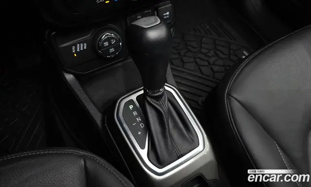 Jeep Renegade 2019 2.0 автомат (гидро), миниатюра 12