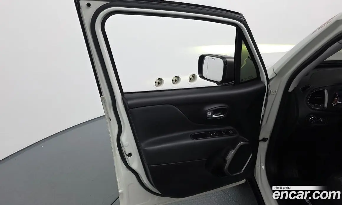 Jeep Renegade 2019 2.0 автомат (гидро), фото 14 Jeep Renegade 2019 2.0 автомат (гидро), фото 14