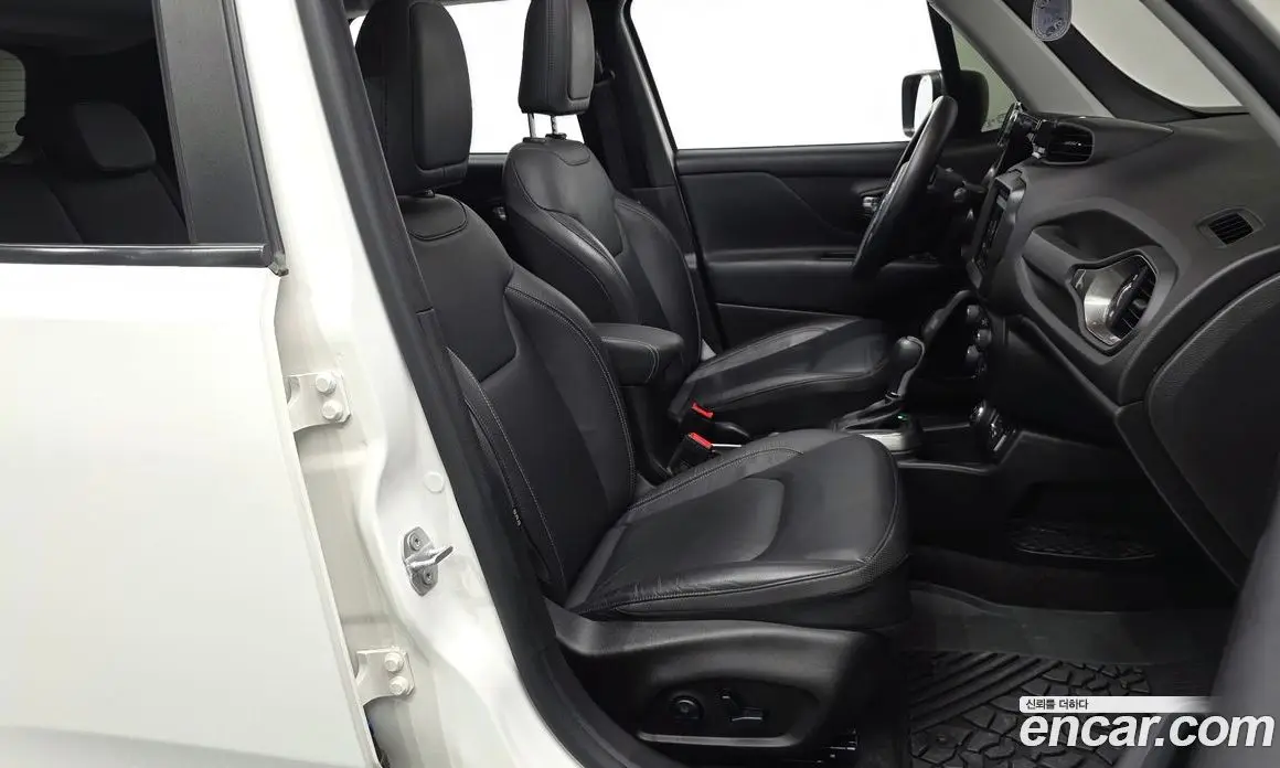 Jeep Renegade 2019 2.0 автомат (гидро), фото 17 Jeep Renegade 2019 2.0 автомат (гидро), фото 17