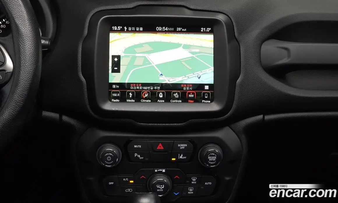 Jeep Renegade 2019 2.0 автомат (гидро), фото 20 Jeep Renegade 2019 2.0 автомат (гидро), фото 20