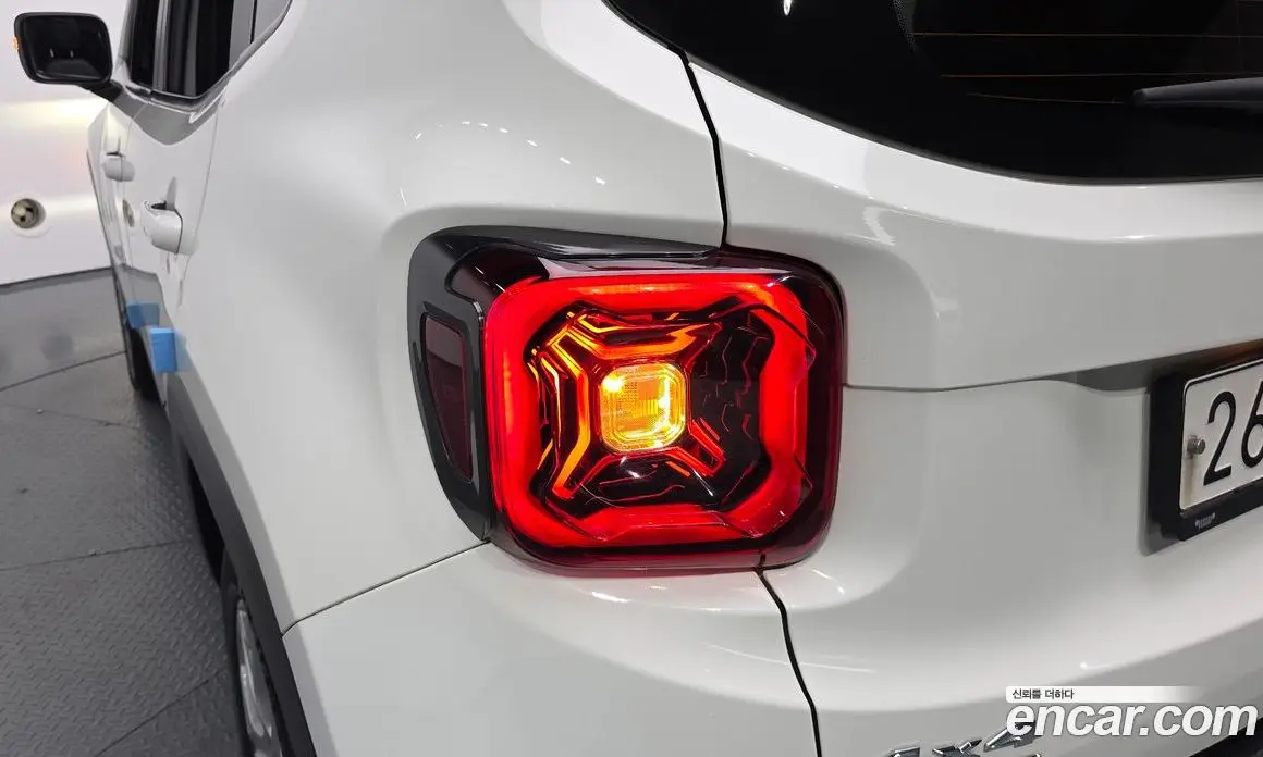 Jeep Renegade 2019 2.0 автомат (гидро), фото 9 Jeep Renegade 2019 2.0 автомат (гидро), фото 9