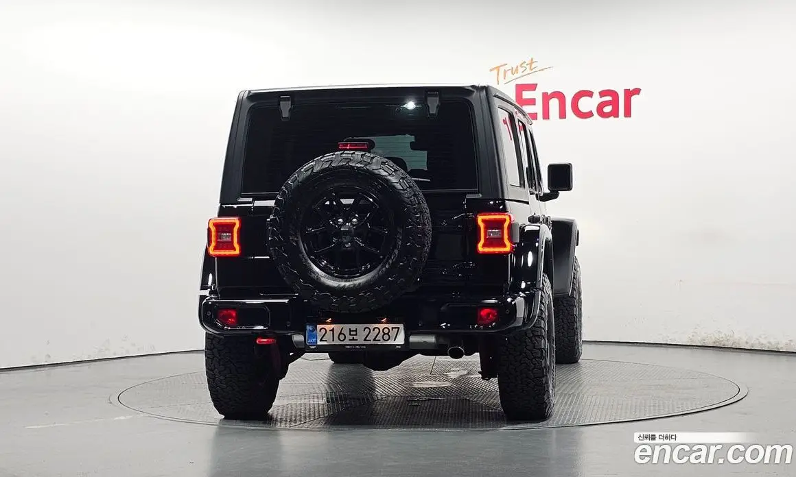 Jeep Wrangler 2025 2.0 автомат (гидро), фото 3 Jeep Wrangler 2025 2.0 автомат (гидро), фото 3