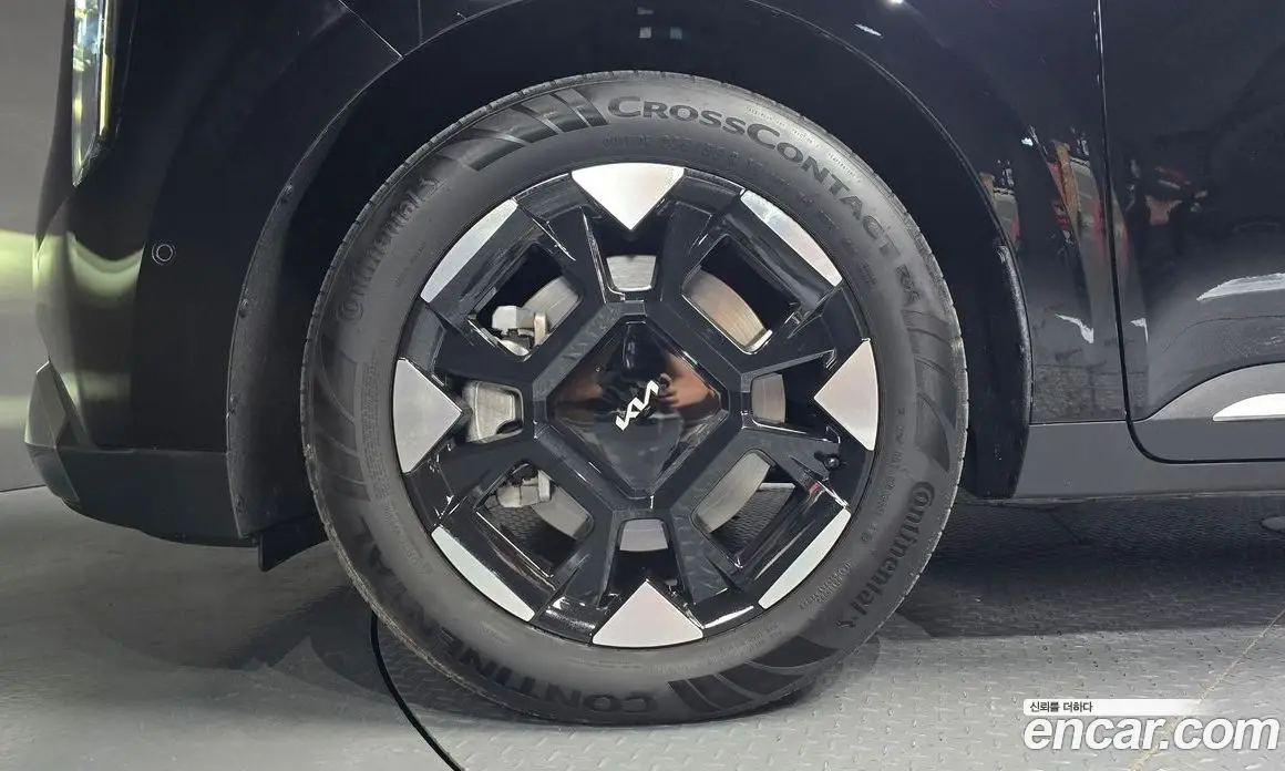 Kia Carnival 2024 2.2 автомат (гидро), фото 4 Kia Carnival 2024 2.2 автомат (гидро), фото 4