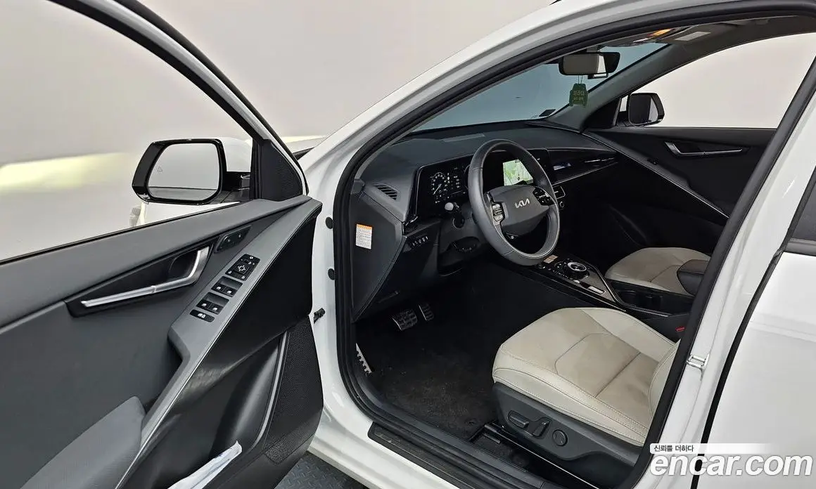 Kia Niro 2022 1.6 автомат (гидро), фото 13 Kia Niro 2022 1.6 автомат (гидро), фото 13