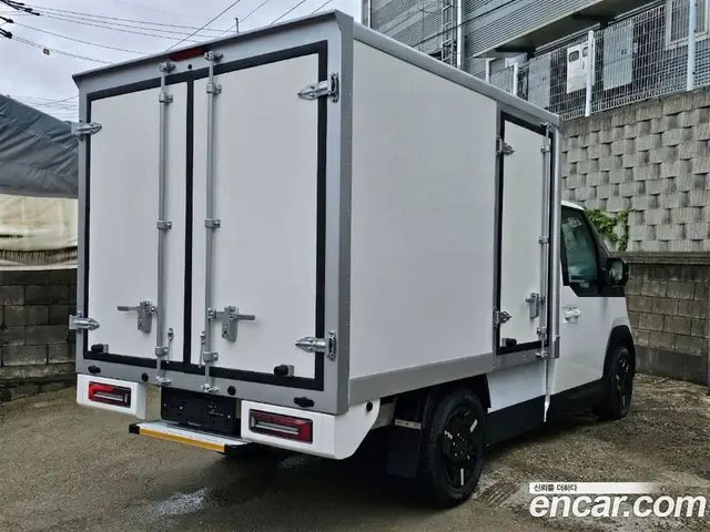 Kia PV5 2026 автомат (гидро), миниатюра 2 Kia PV5 2026 автомат (гидро), миниатюра 2