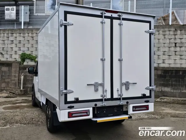 Kia PV5 2026 автомат (гидро), миниатюра 4 Kia PV5 2026 автомат (гидро), миниатюра 4