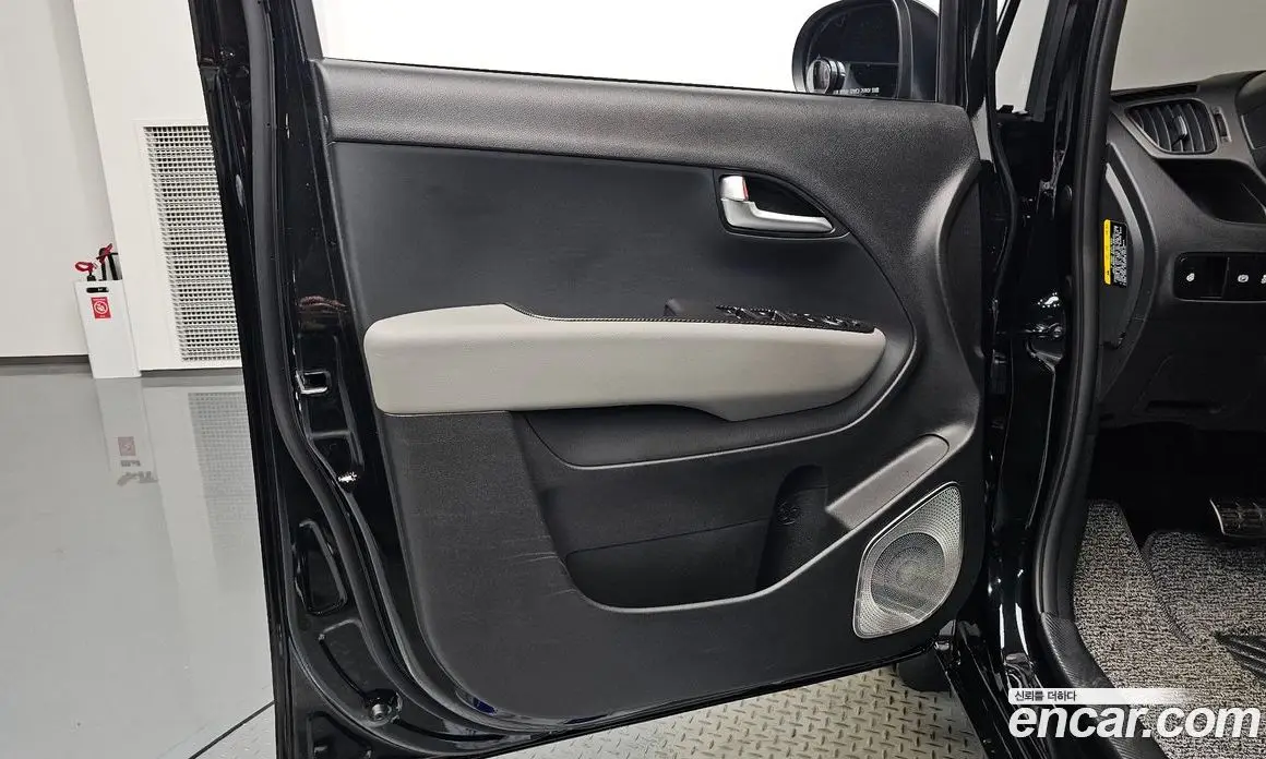 Kia Ray 2025 1.0 автомат (гидро), фото 13 Kia Ray 2025 1.0 автомат (гидро), фото 13
