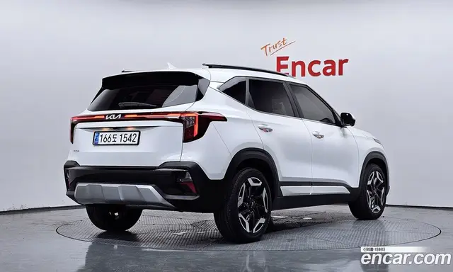 Kia Seltos 2023 1.6 автомат (гидро), миниатюра 2 Kia Seltos 2023 1.6 автомат (гидро), миниатюра 2