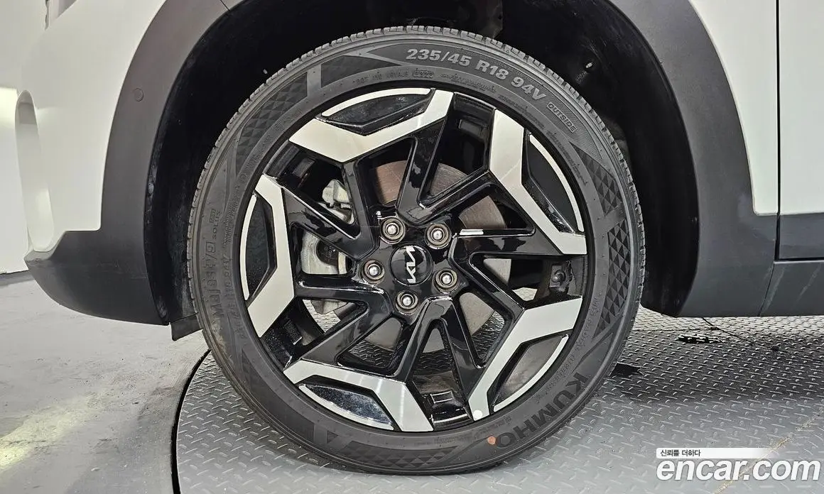 Kia Seltos 2023 1.6 автомат (гидро), фото 5 Kia Seltos 2023 1.6 автомат (гидро), фото 5