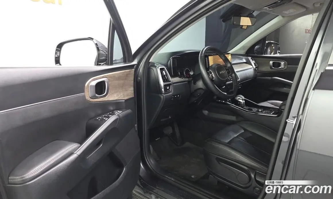 Kia Sorento 2023 2.5 автомат (гидро), фото 13 Kia Sorento 2023 2.5 автомат (гидро), фото 13