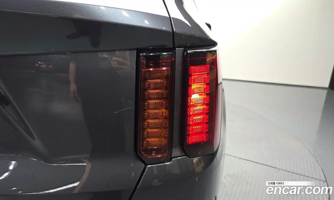 Kia Sorento 2023 2.5 автомат (гидро), фото 9 Kia Sorento 2023 2.5 автомат (гидро), фото 9