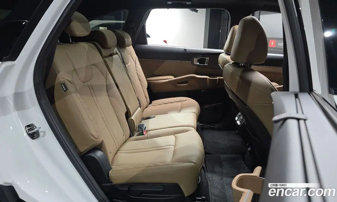 Kia Sorento 2025 1.6 автомат (гидро), фото 11 Kia Sorento 2025 1.6 автомат (гидро), фото 11