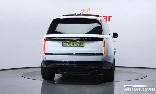 Land Rover Range Rover 2025 4.4 автомат (гидро), миниатюра 4 Land Rover Range Rover 2025 4.4 автомат (гидро), миниатюра 4