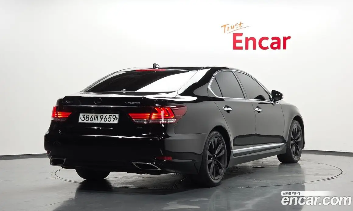 Lexus LS 2017 4.6 автомат (гидро), фото 2 Lexus LS 2017 4.6 автомат (гидро), фото 2