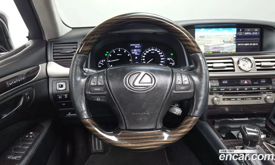 Lexus LS 2017 4.6 автомат (гидро), фото 13 Lexus LS 2017 4.6 автомат (гидро), фото 13