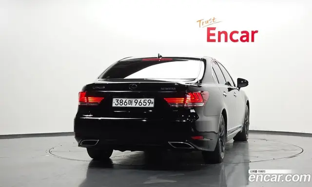 Lexus LS 2017 4.6 автомат (гидро), миниатюра 4 Lexus LS 2017 4.6 автомат (гидро), миниатюра 4
