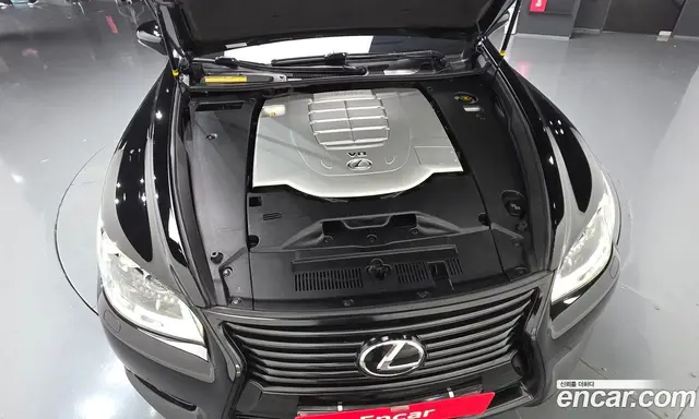 Lexus LS 2017 4.6 автомат (гидро), миниатюра 6 Lexus LS 2017 4.6 автомат (гидро), миниатюра 6