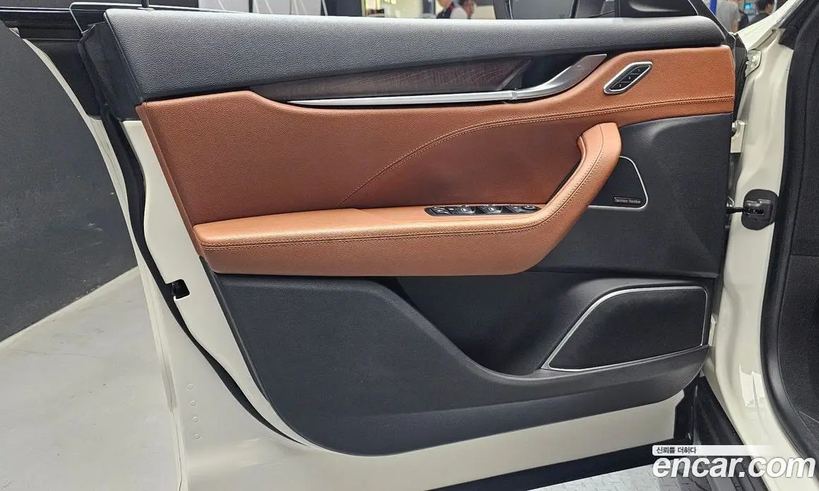 Maserati Levante 2020 3.0 автомат (гидро), фото 14