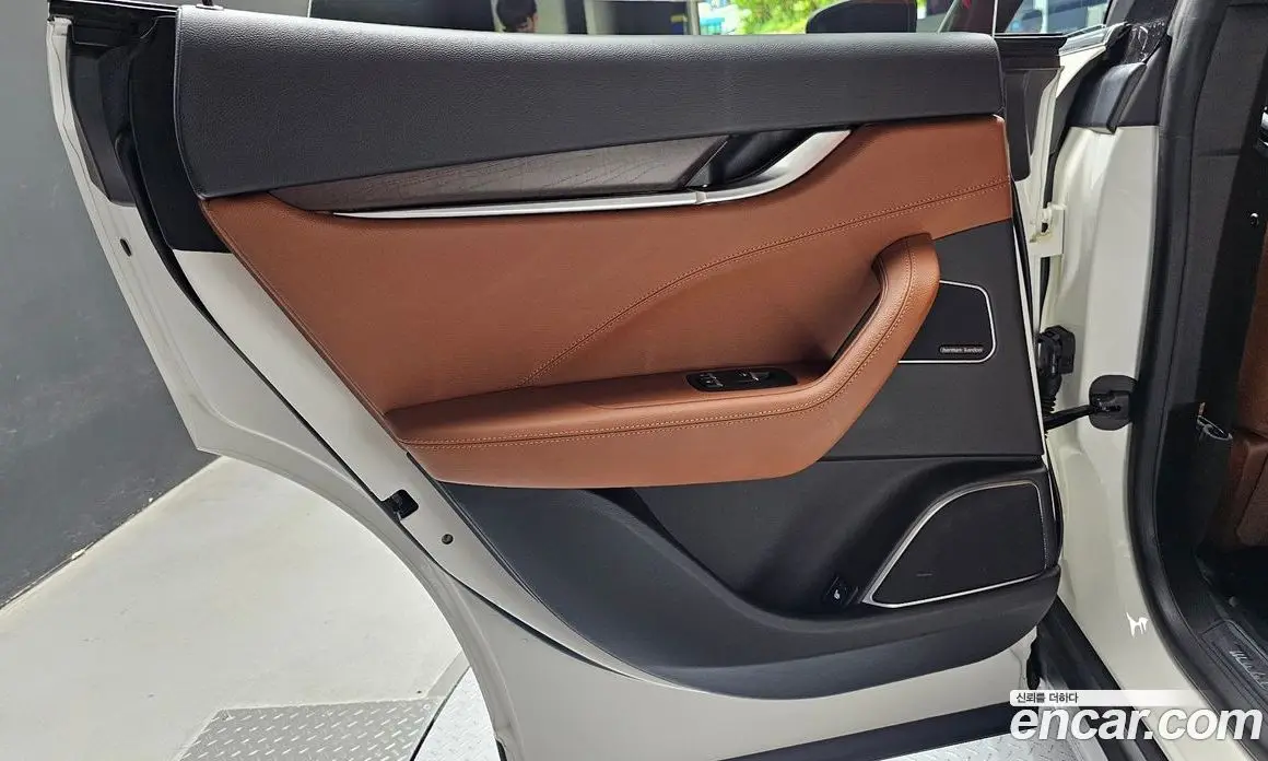 Maserati Levante 2020 3.0 автомат (гидро), фото 15