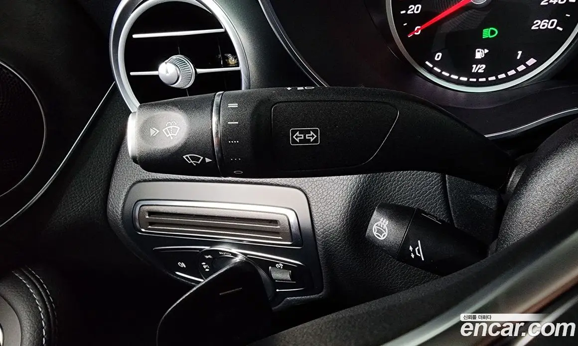 Mercedes-Benz C-Class 2019 1.9 автомат (гидро), фото 34