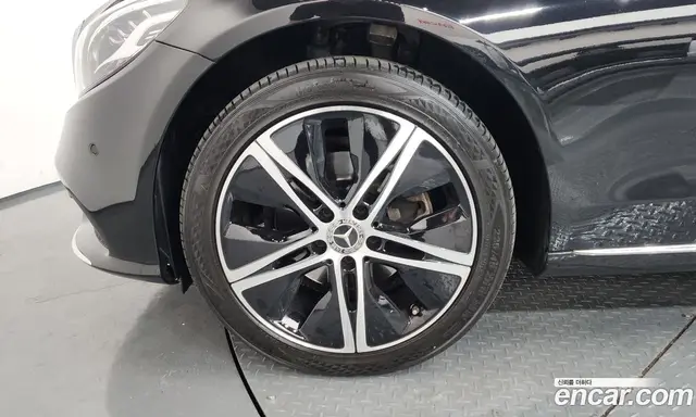 Mercedes-Benz C-Class 2019 1.9 автомат (гидро), миниатюра 5