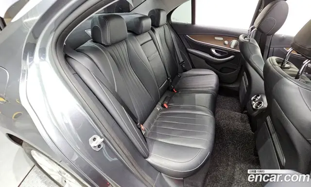 Mercedes-Benz E-Class 2019 2.0 автомат (гидро), миниатюра 11 Mercedes-Benz E-Class 2019 2.0 автомат (гидро), миниатюра 11