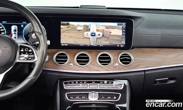 Mercedes-Benz E-Class 2019 2.0 автомат (гидро), миниатюра 12