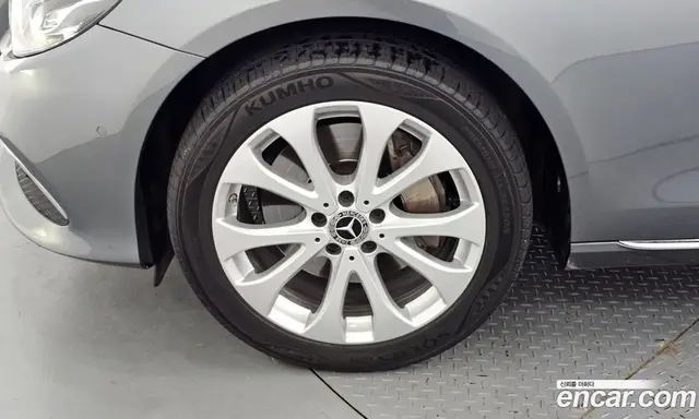 Mercedes-Benz E-Class 2019 2.0 автомат (гидро), миниатюра 5 Mercedes-Benz E-Class 2019 2.0 автомат (гидро), миниатюра 5