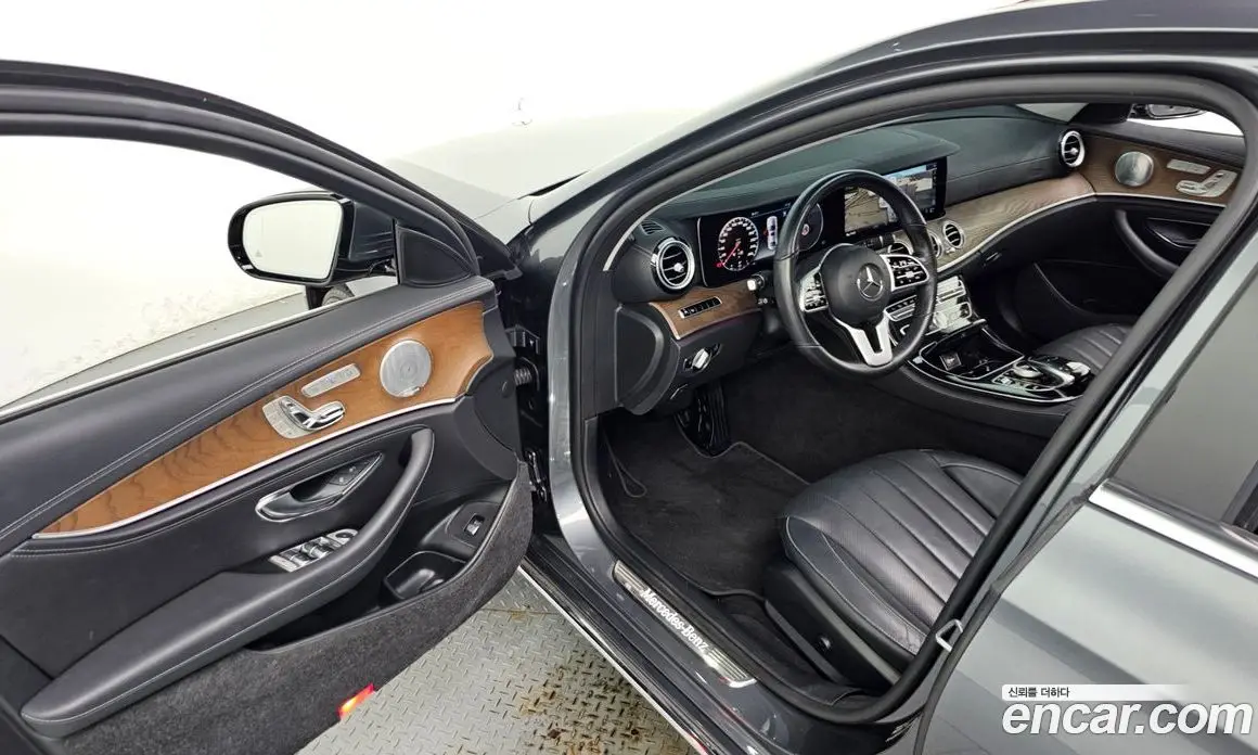 Mercedes-Benz E-Class 2019 2.0 автомат (гидро), фото 10 Mercedes-Benz E-Class 2019 2.0 автомат (гидро), фото 10