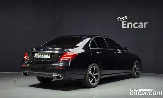 Mercedes-Benz E-Class 2020 2.0 автомат (гидро), миниатюра 2 Mercedes-Benz E-Class 2020 2.0 автомат (гидро), миниатюра 2
