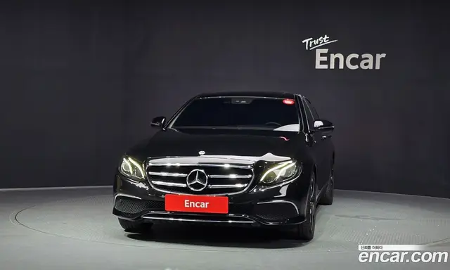 Mercedes-Benz E-Class 2020 2.0 автомат (гидро), миниатюра 3 Mercedes-Benz E-Class 2020 2.0 автомат (гидро), миниатюра 3