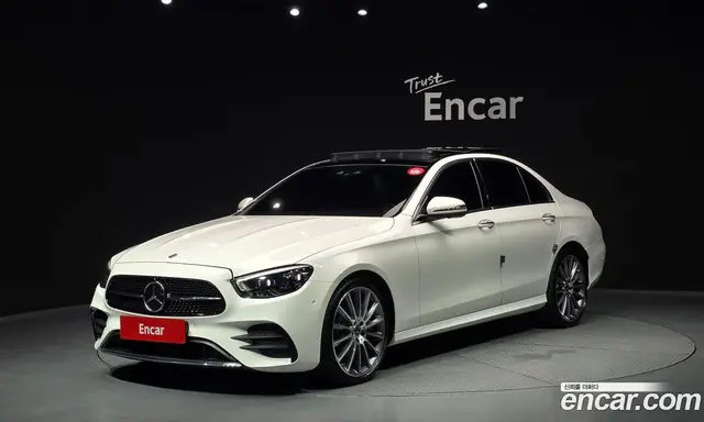 Mercedes-Benz E-Class 2022 2.0 автомат (гидро), миниатюра 1 Mercedes-Benz E-Class 2022 2.0 автомат (гидро), миниатюра 1