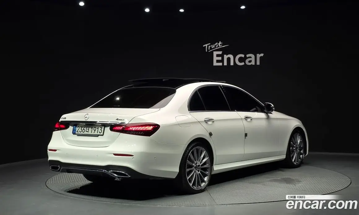 Mercedes-Benz E-Class 2022 2.0 автомат (гидро), фото 2 Mercedes-Benz E-Class 2022 2.0 автомат (гидро), фото 2